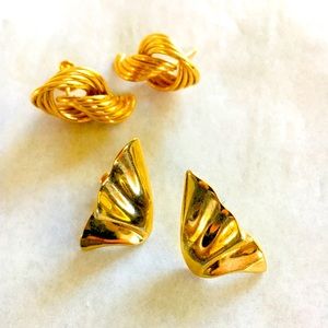 Two pairs of  golden earrings for the price one!